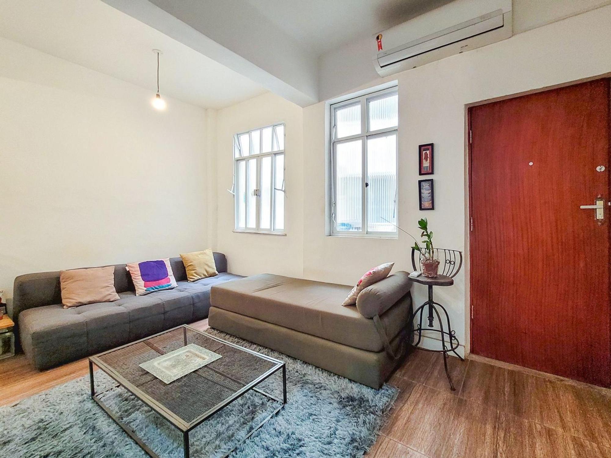 Apartamento Lindo Ap. No Limite De Copa E Ipanema! =)